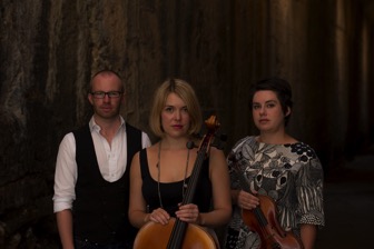web_Trio-066